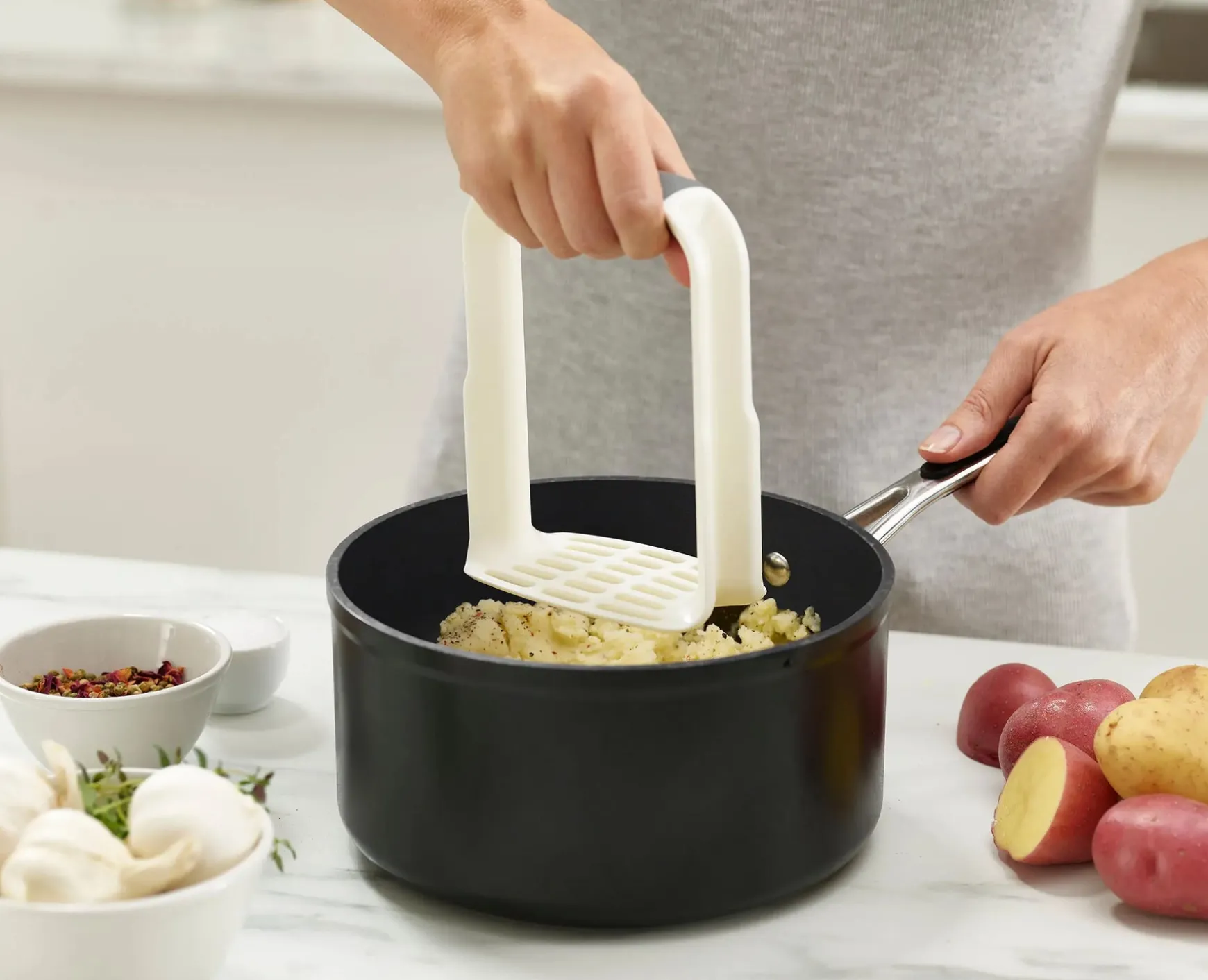 Joseph Joseph Easy-Mash™ Potato Masher- Kitchen Utensils & Gadgets