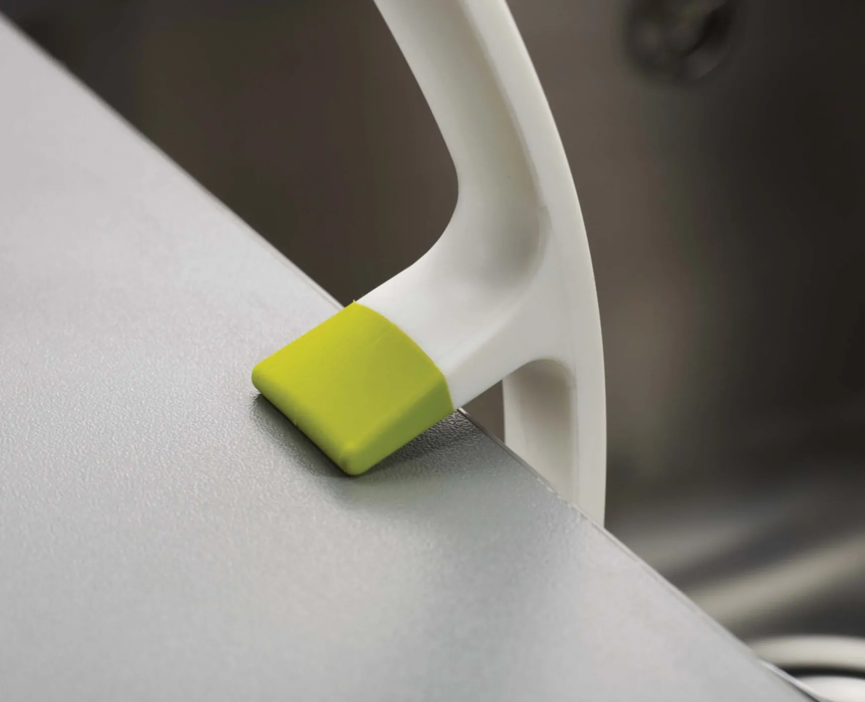 Joseph Joseph Edge™ Washing-up Brush- Dish Brushes & Scrubbers