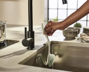 Joseph Joseph Edge™ Stone Green Washing-up Brush- Dish Brushes & Scrubbers