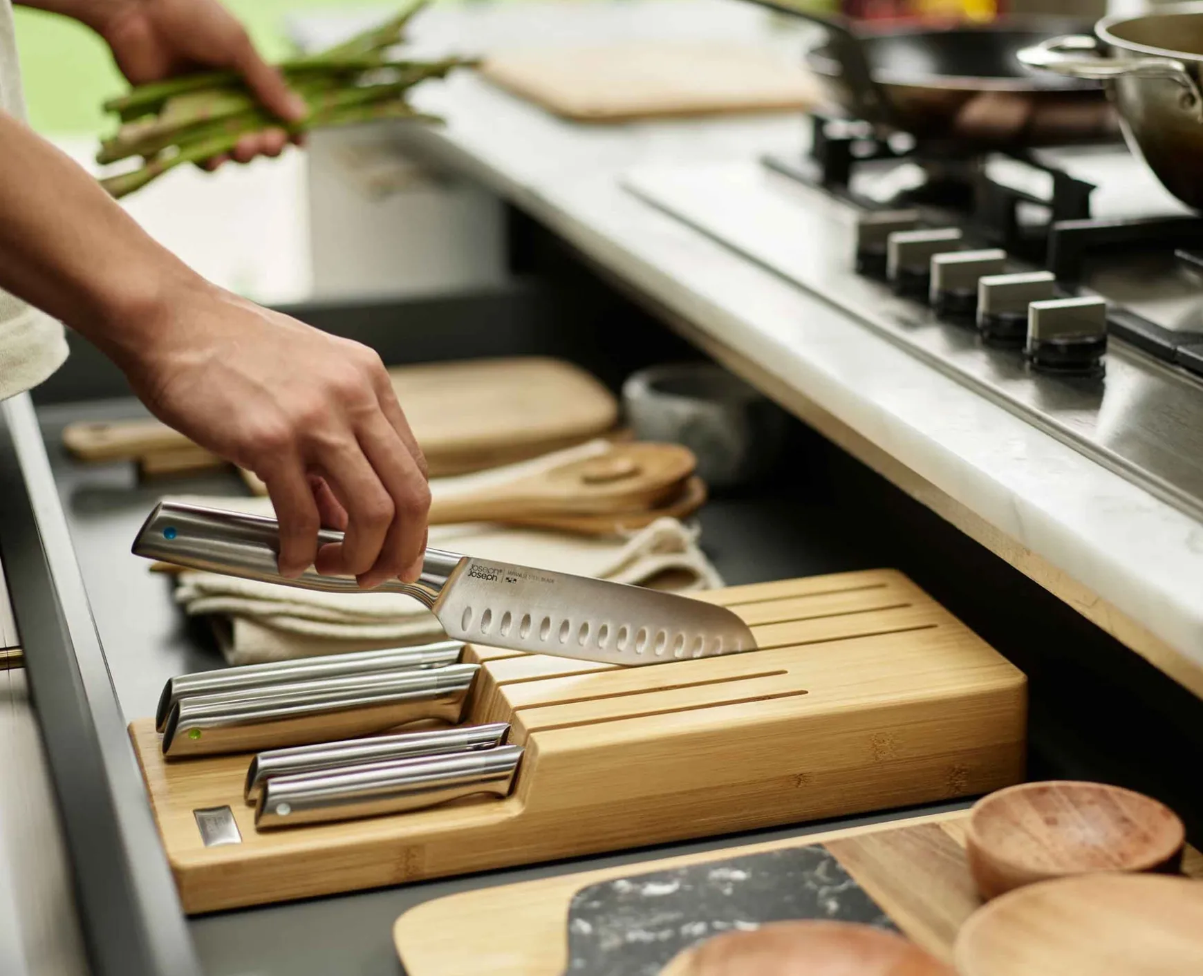 Joseph Joseph Elevate™ Steel Knife Set with In-drawer Storage Tray- Knives, Knife Sets & Scissors