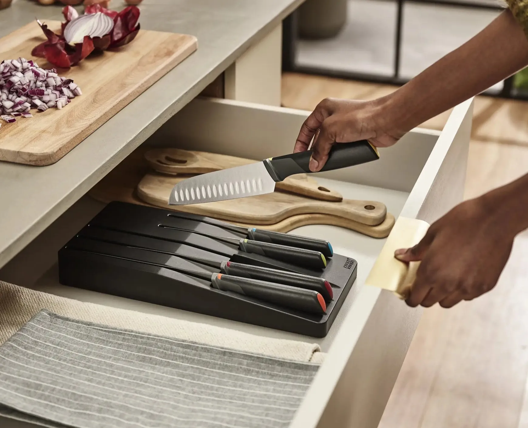 Joseph Joseph Elevate™ Store 5-piece Knife Set with In-drawer Storage Tray- Knives, Knife Sets & Scissors