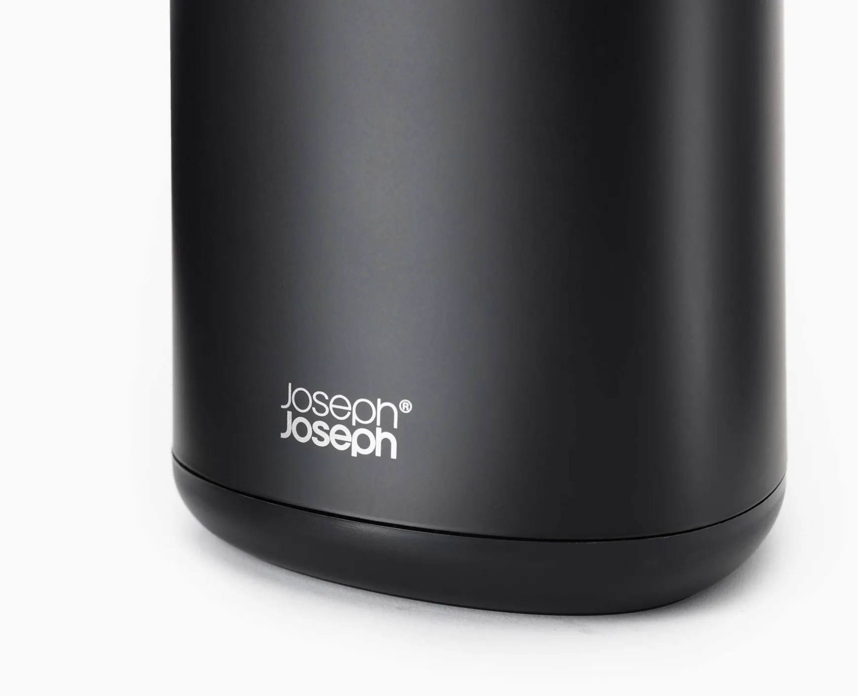 Joseph Joseph Flex™ 360 Matt Toilet Brush- Toilet Paper Holders & Toilet Brushes