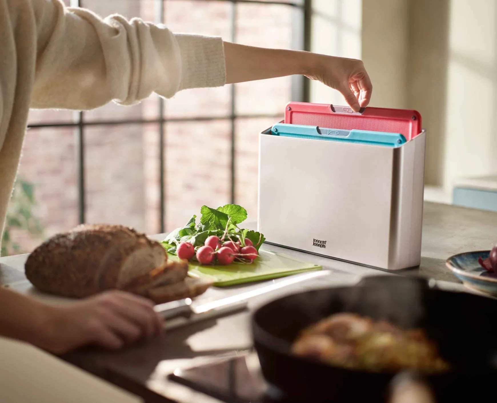 Joseph Joseph Folio™ Icon 4-piece Multicolor Cutting Board Set with Knife- Cutting Boards & Sets