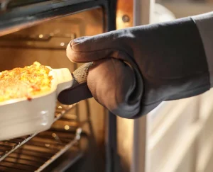 Joseph Joseph Pinch™ Easy-grip Single Oven Mitt- Oven Mitts