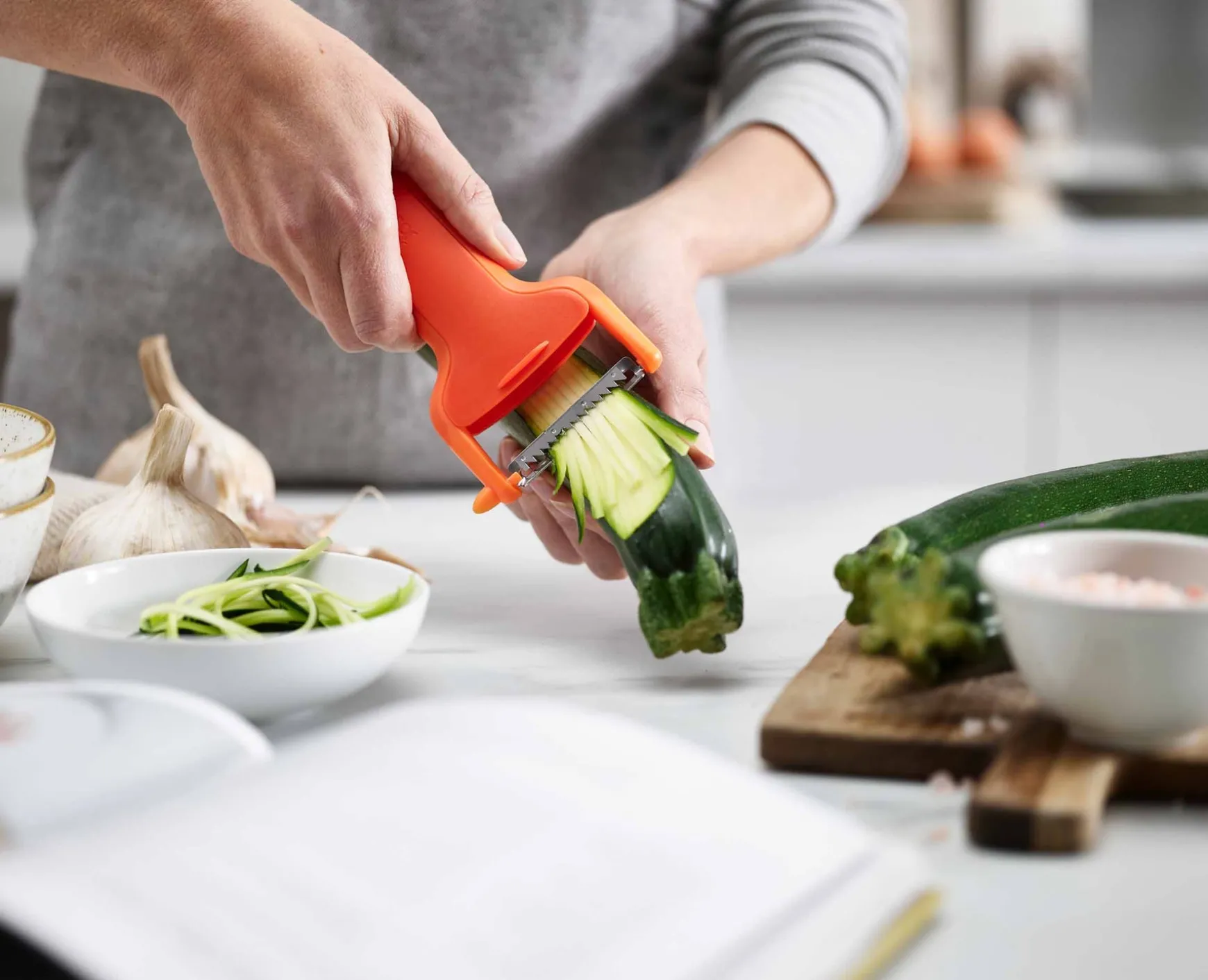 Joseph Joseph SafeStore™ Julienne Peeler- Peelers