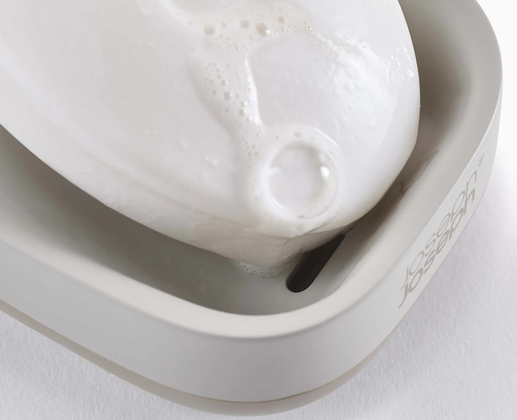 Joseph Joseph Slim™ Compact Matt Soap Dish- Soap Dishes & Dispensers