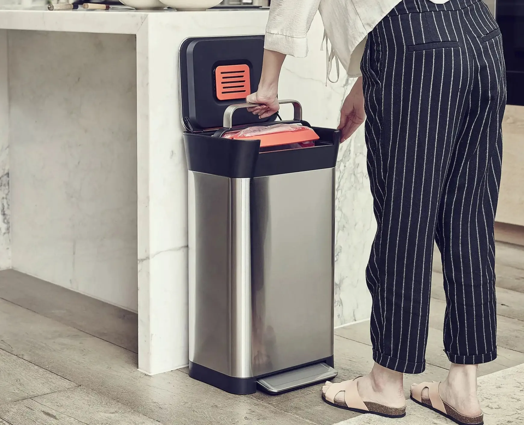 Joseph Joseph Titan 30L Trash Compactor- Trash Cans